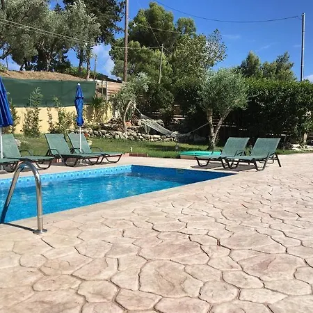 Planos Apart Hotel ホテル Plános