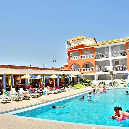 Planos Apart Hotel ホテル